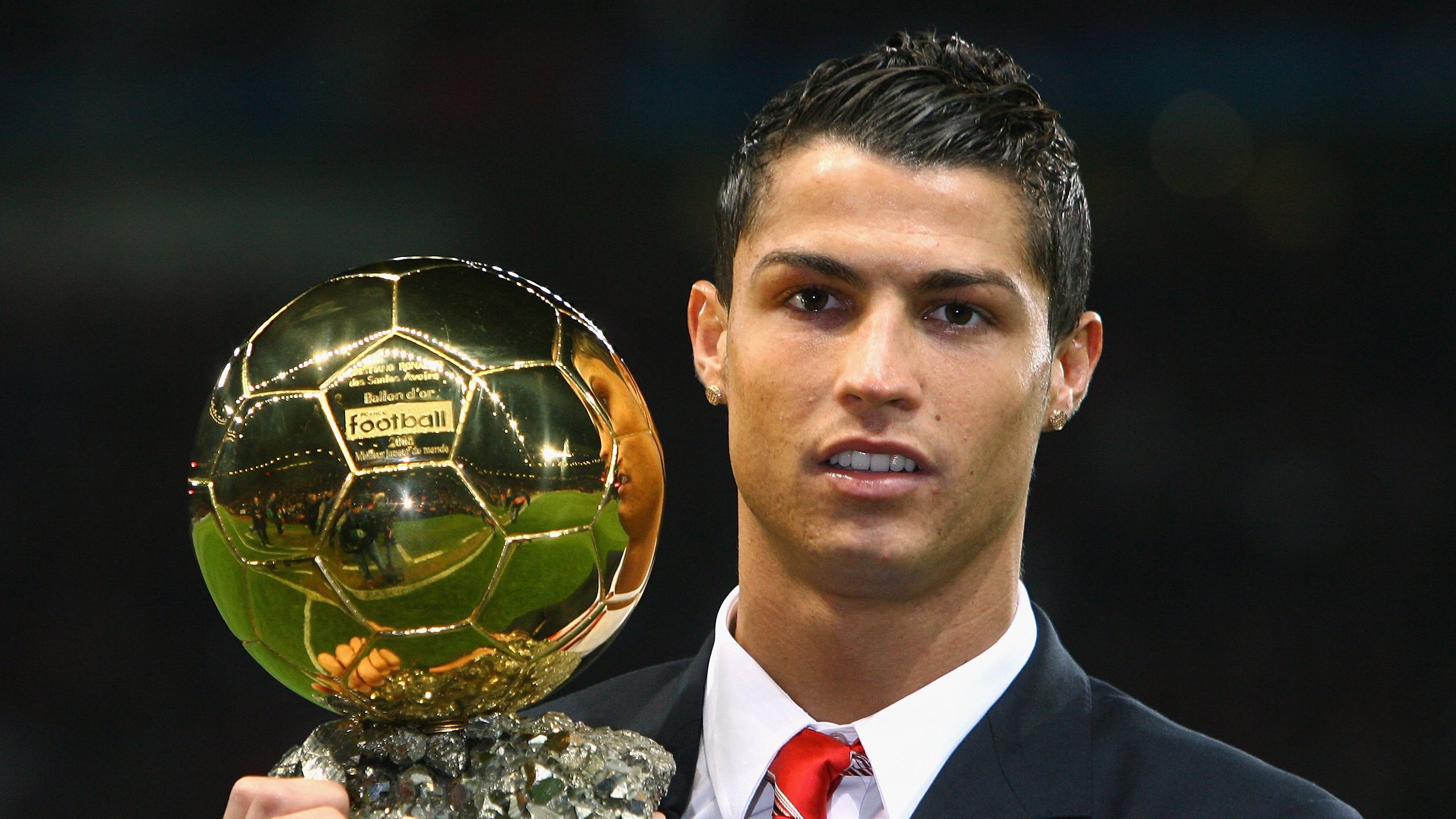 红魔变奏,高位逼抢能否奏响黄金一代的谢幕强音